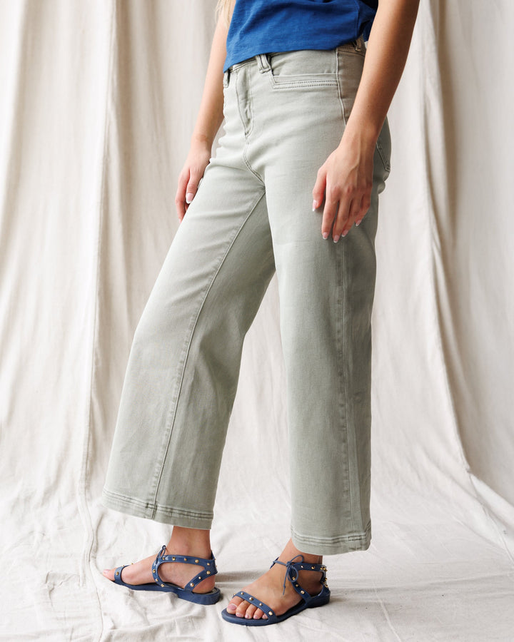 Downeast Super High Wide Cropped Utility Jeans