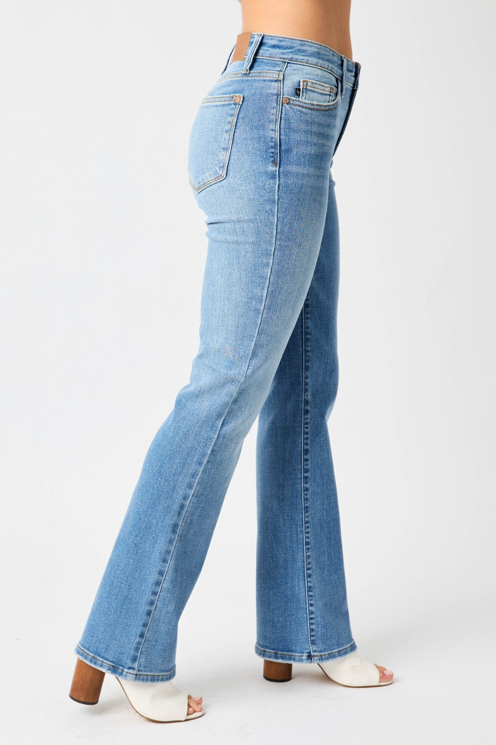 Judy Blue Mid-Rise Waist Straight Jeans