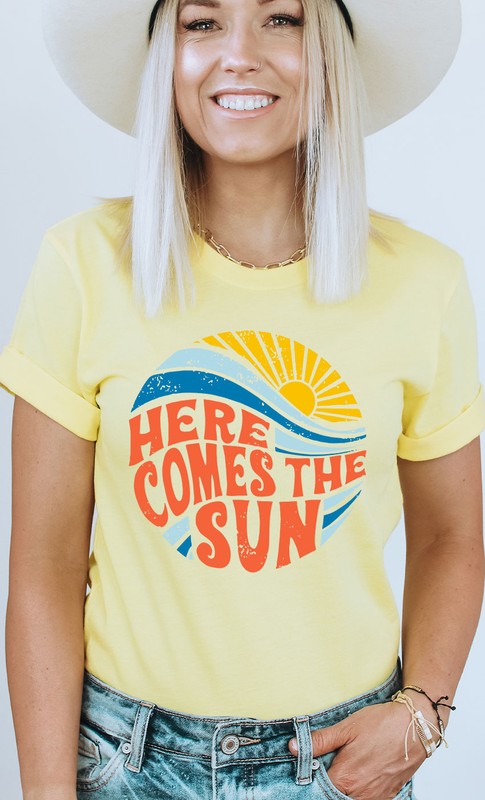 Here Comes The Sun Circle Graphic Tee Plus Size