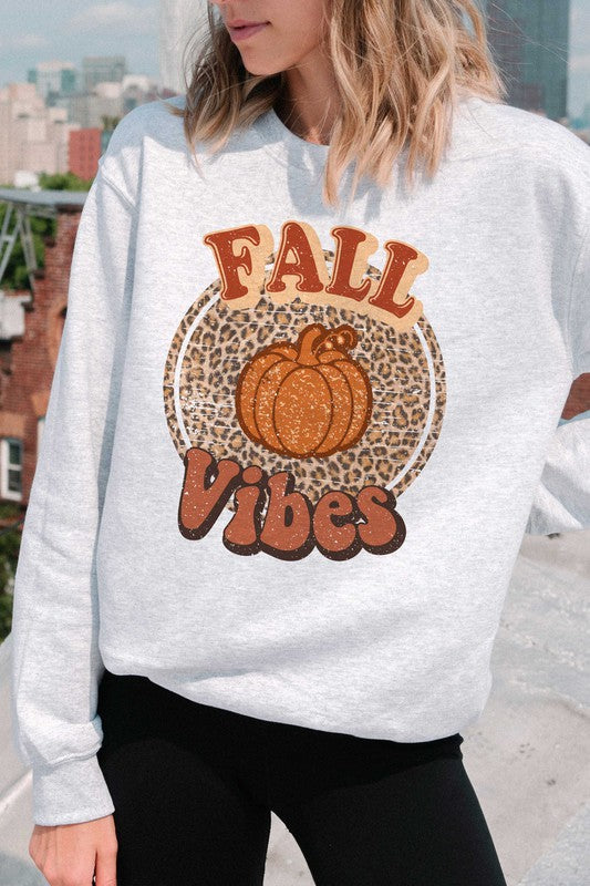 LEOPARD PUMPKIN FALL VIBES GRAPHIC SWEATSHIRT