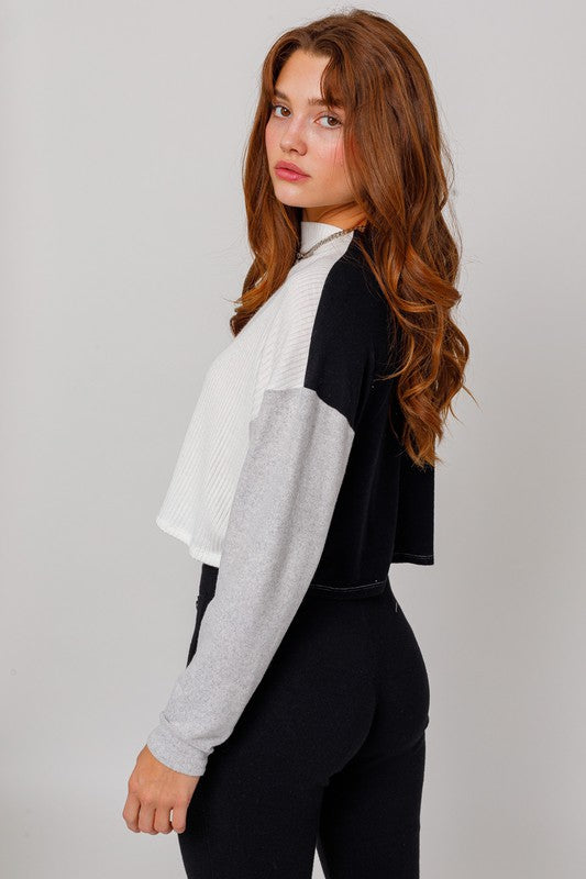 Le Lis Long Sleeve Cropped Contrast Knit Top