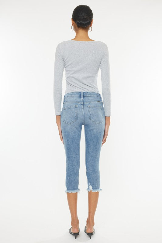 Kan Can Mid Rise Capri Jean Pants