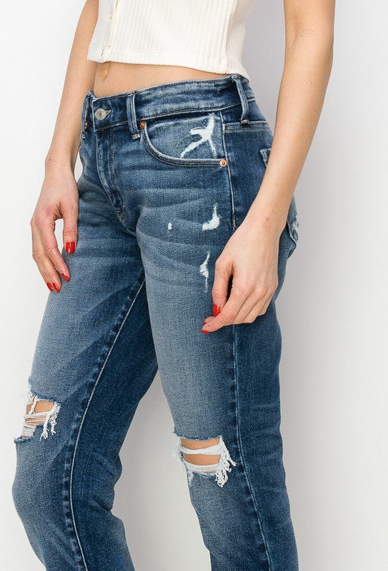 ARTEMIS VINTAGE MID RISE BOY FRIEND JEANS