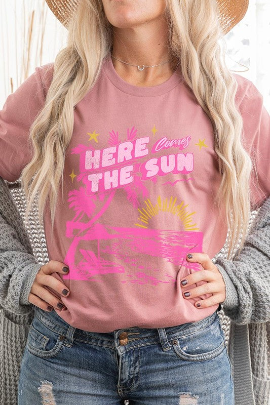 Here Comes The Sun Beach Summer Graphic T Shirts