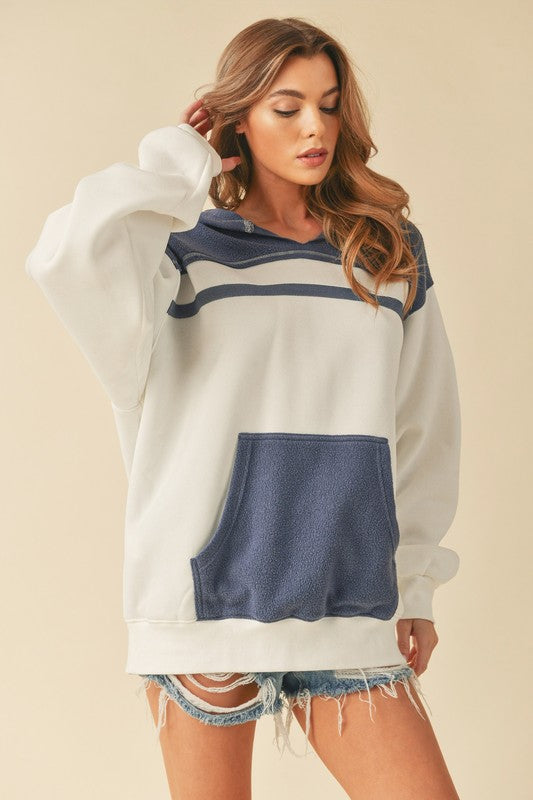 Aemi & Co. Lari Hooded Sweatshirt