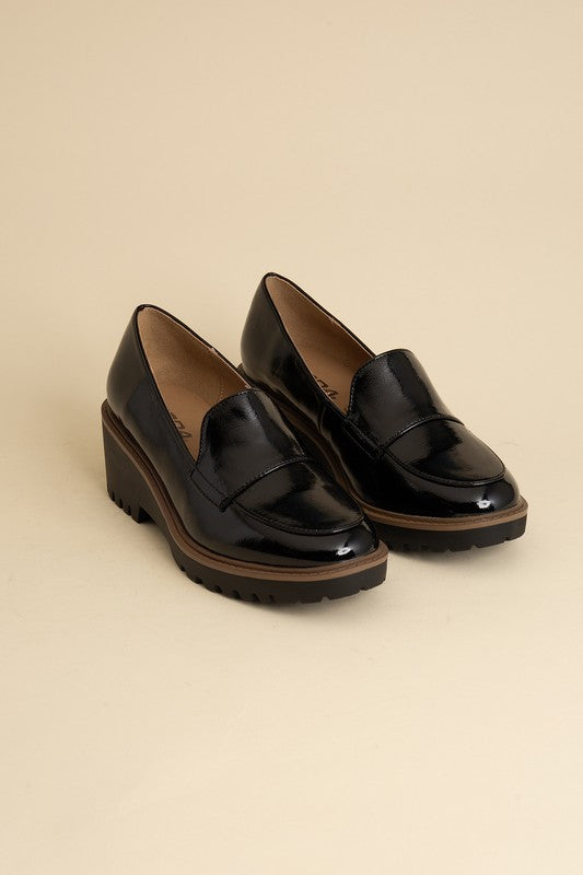 Chunk Heel Smart Loafers