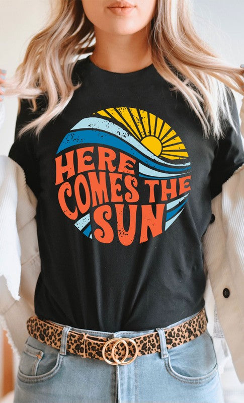 Here Comes The Sun Circle Graphic Tee Plus Size