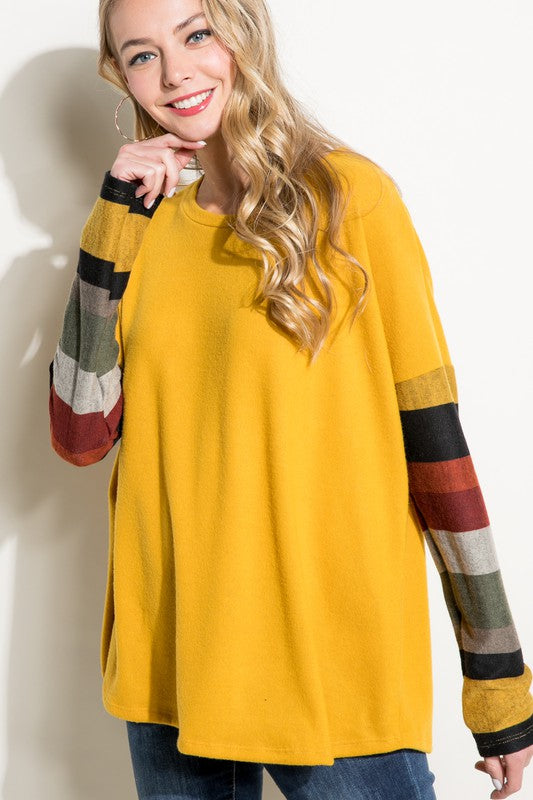 PLUS COZY COLORBLOCK TOP