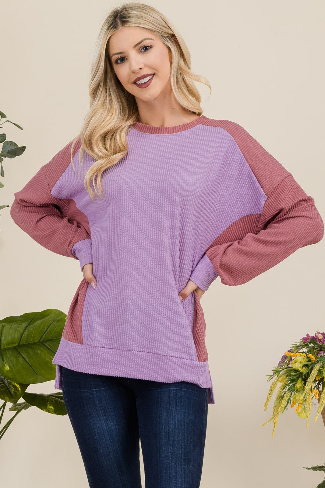 Celeste High-Low Contrast Round Neck Sweatshirt