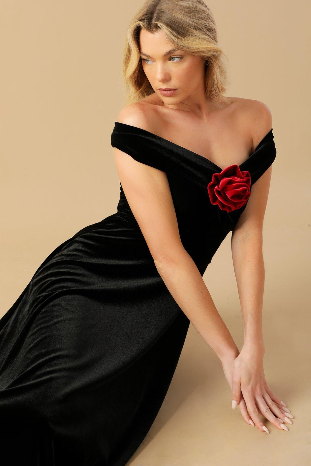 FLYING TOMATO BE THERE FOR YOU VELVET MIDI DRESS