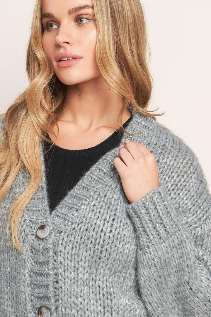 FLYING TOMATO WEEKEND WARMTH SWEATER KNIT CARDIGAN
