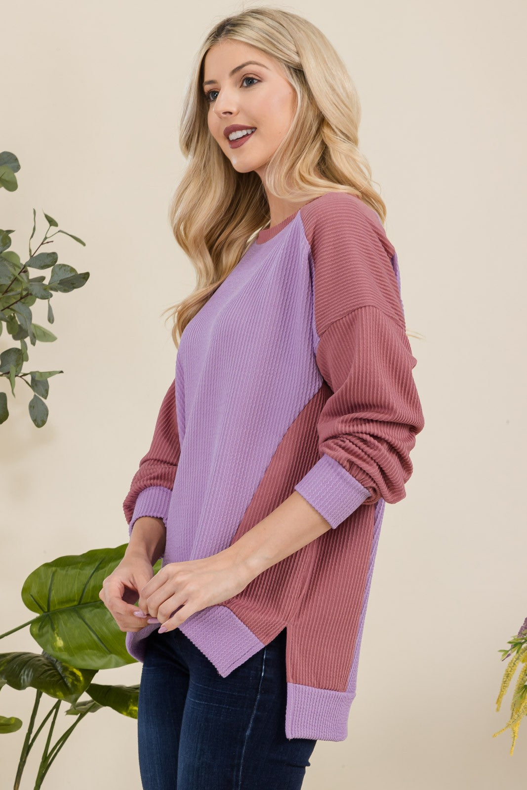 Celeste High-Low Contrast Round Neck Sweatshirt