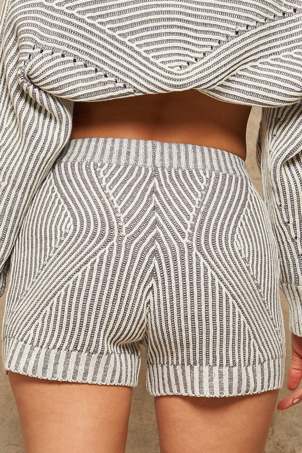 Two-Tone Rib-Knit Drawstring Pocket Sweater Shorts
