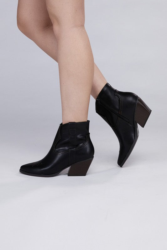 Abeam Western Ankle Boots