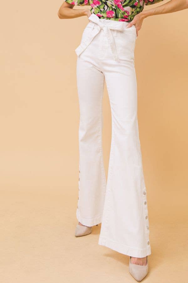 FLYING TOMATO WHITE TIE FRONT FLARE JEANS